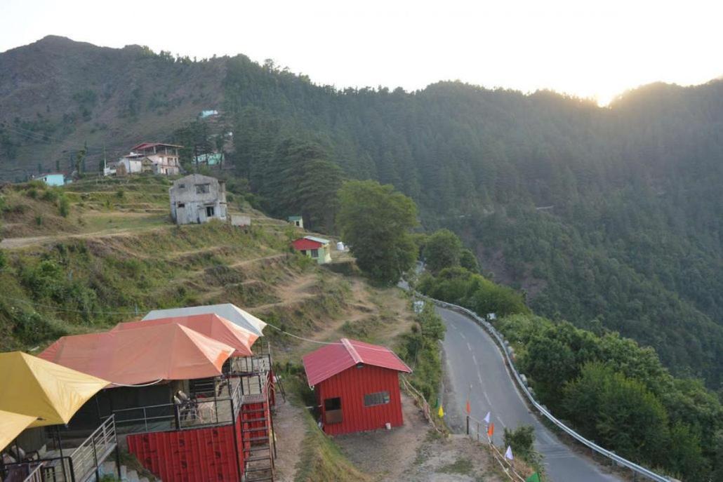 Hotel Crystal Palace Dhanaulti Exterior foto